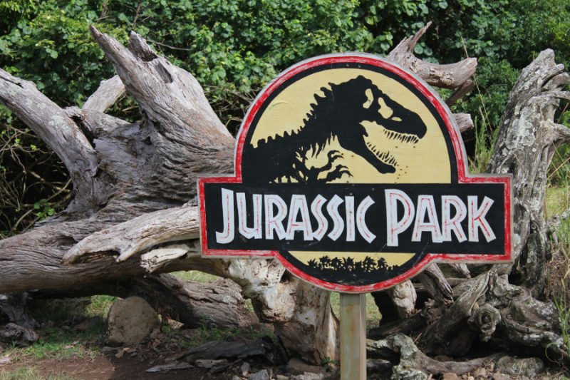Letreiro do Jurassic Park.