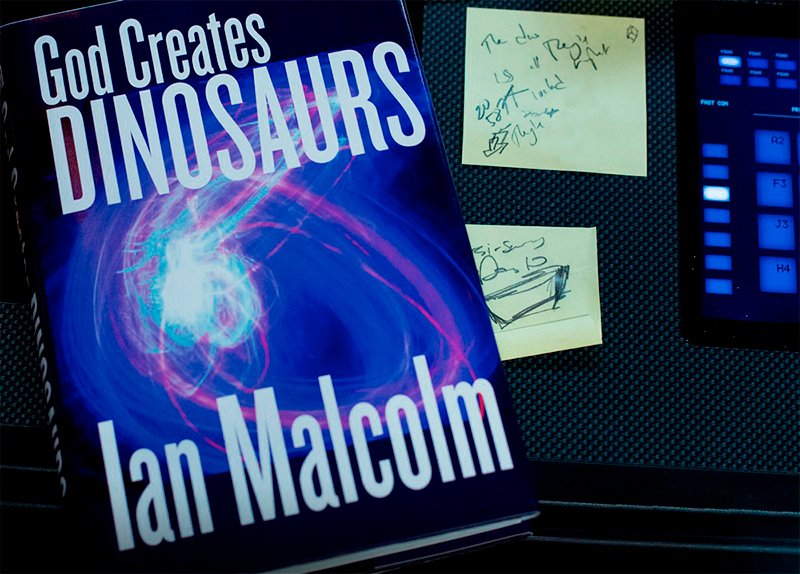 O livro God Creates Dinosaurs do autor Ian Malcolm.