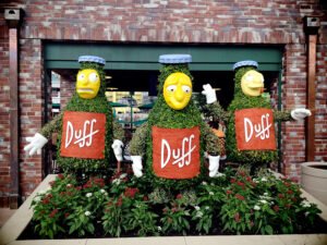 Três dos Sete Duffs no Universal Studio.