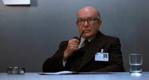Trevellyan, diretor da ConSec.